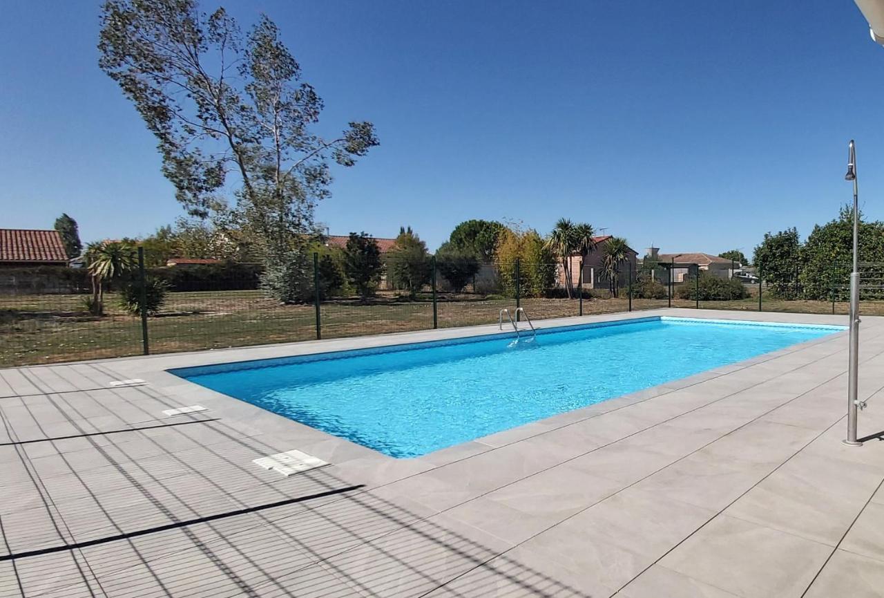Saint-Sulpice  La Campagne Romantique - Avec Entree Autonome, Clim Neuve, Parking Prive & Sa Piscine ! - מראה חיצוני תמונה